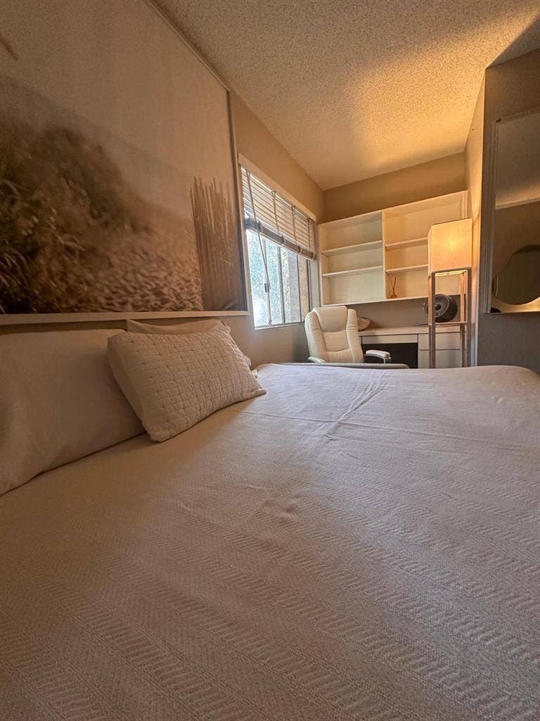 TWO ROOMS FOR RENT IMPERIAL BEACH