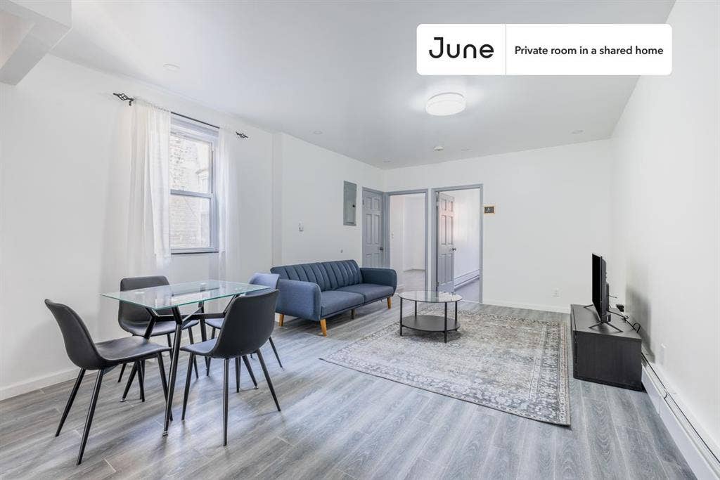 4 BR in New York City