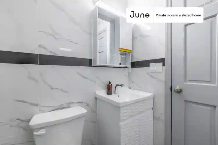 4 BR in New York City