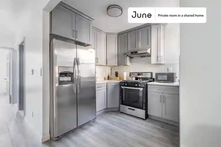 4 BR in New York City