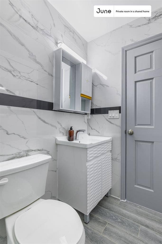 4 BR in New York City