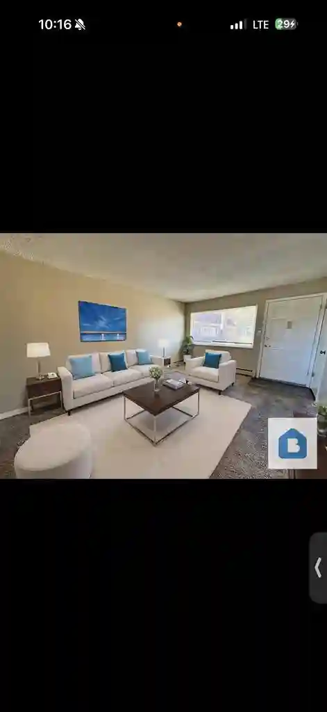 Looking for roommate