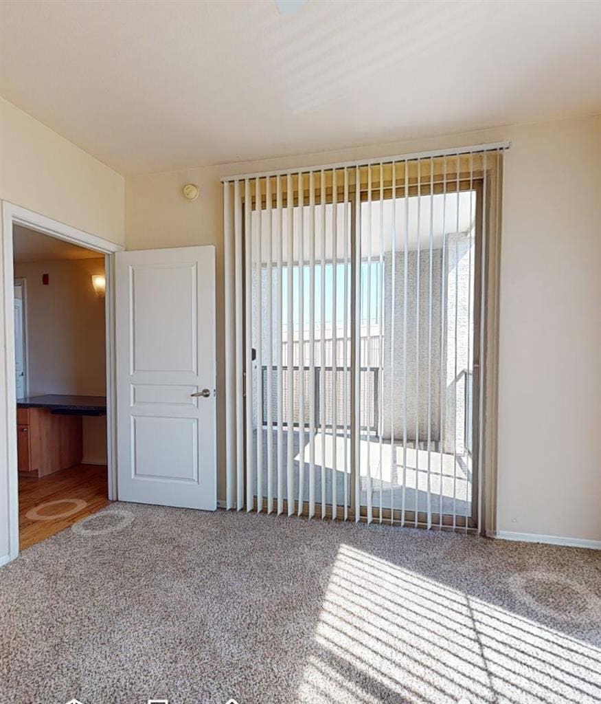 bd Lease takeover apartment!