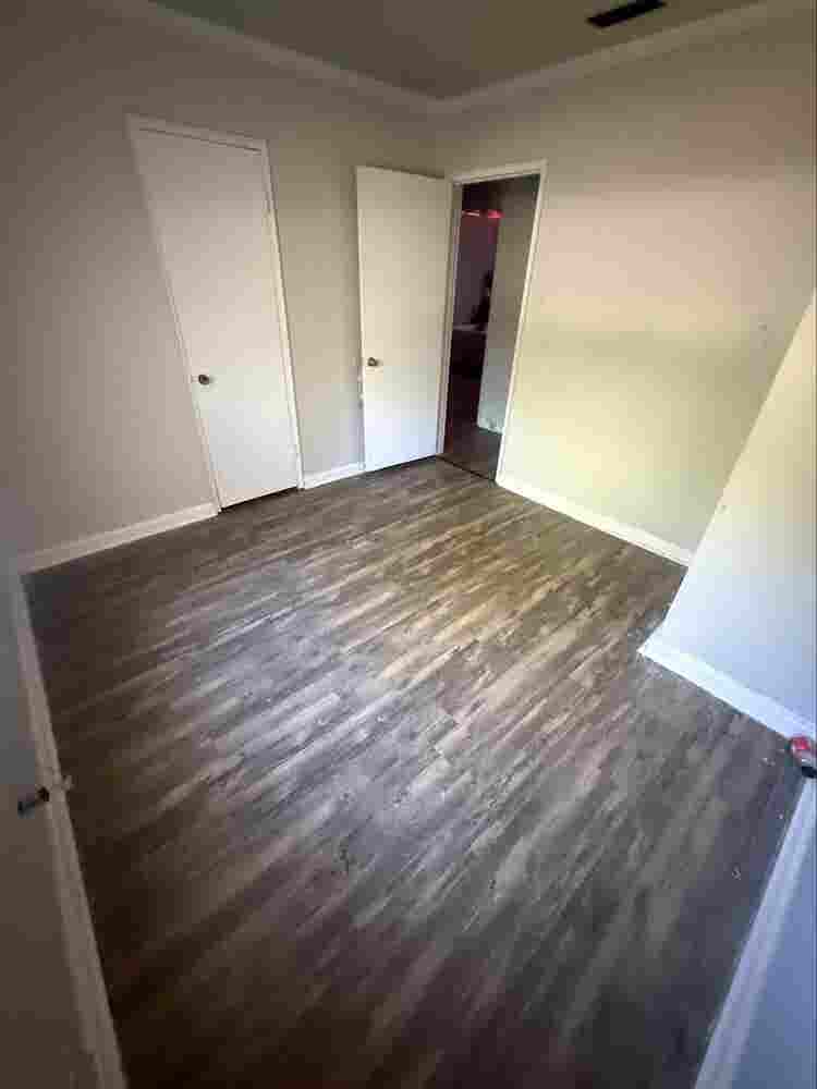 Lookin for a roommate!!