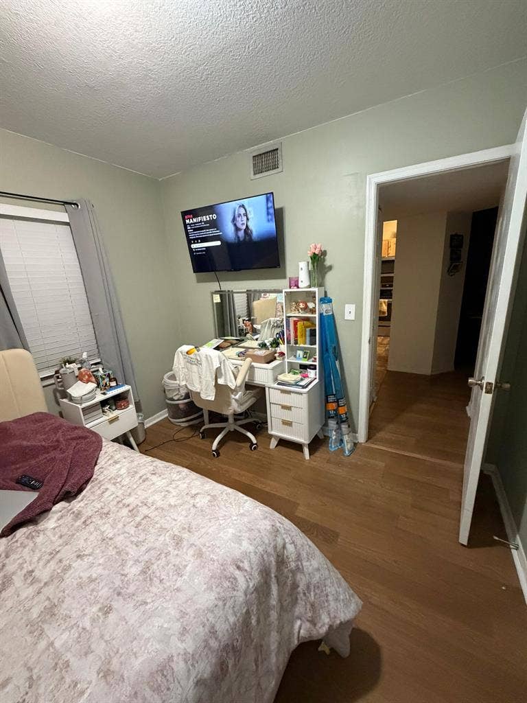 Renting a room in my house