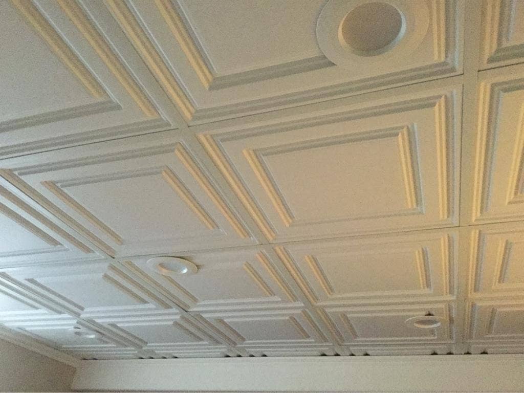 Room, private bathroom and kitchen