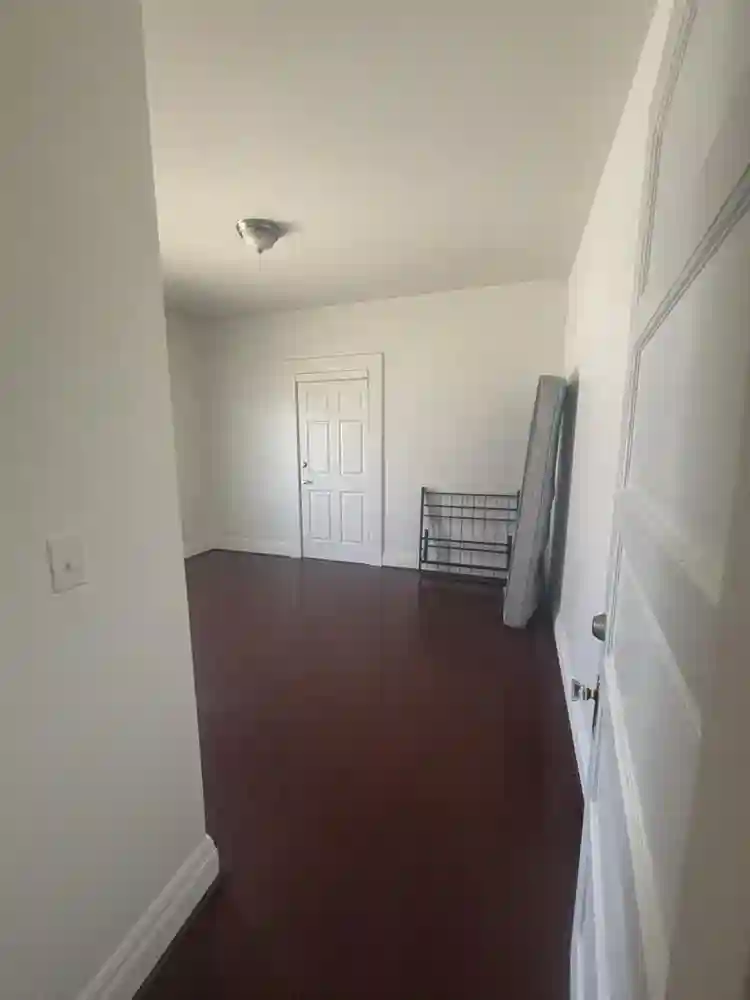 Looking for people for room!