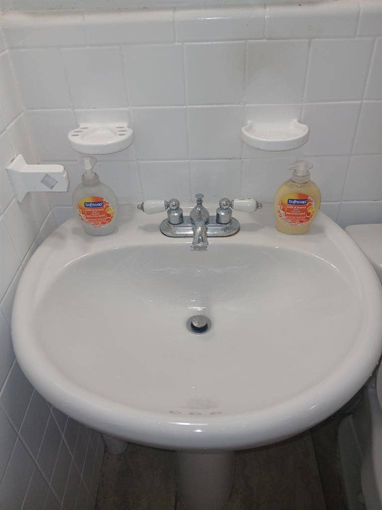 Single room Available February 1st