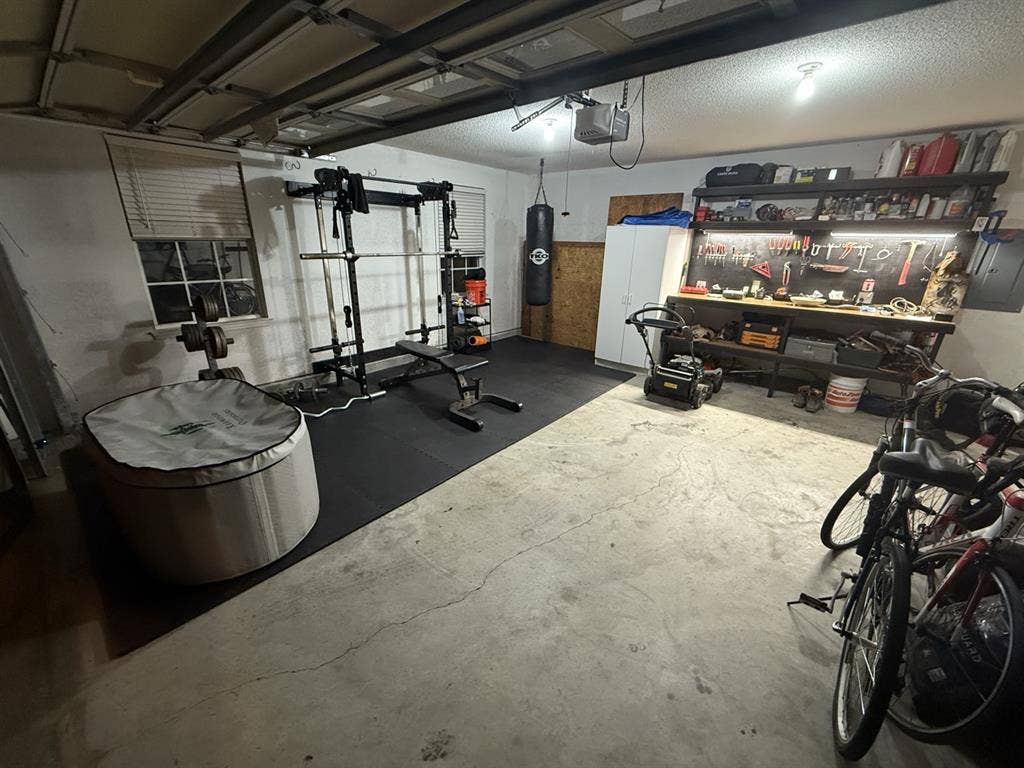 2 Rooms available for rent