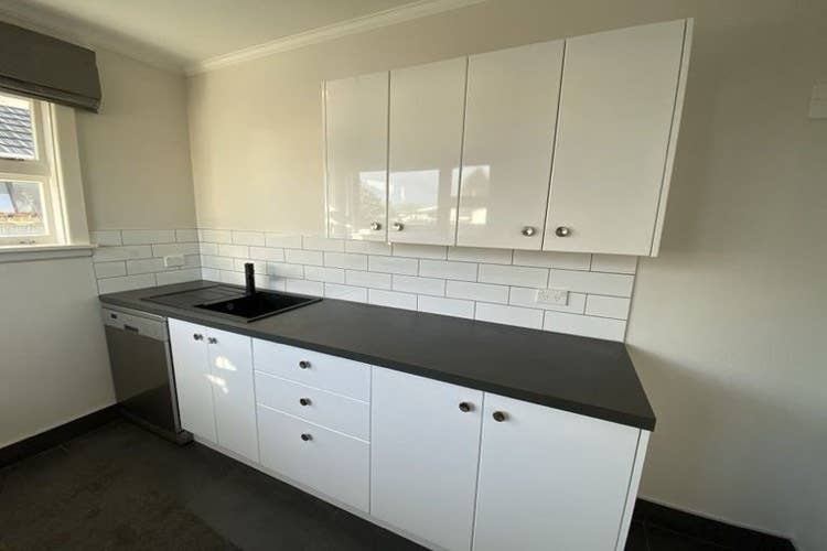 Fully furnished flat near UC