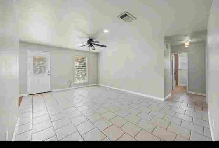 Room in  house with yard