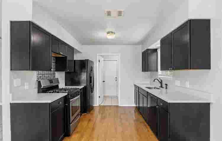 Room in  house with yard