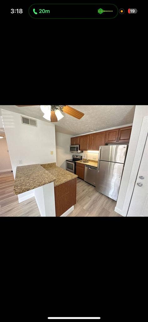 Looking for roomate!