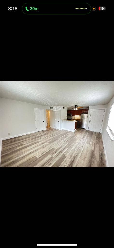 Looking for roomate!