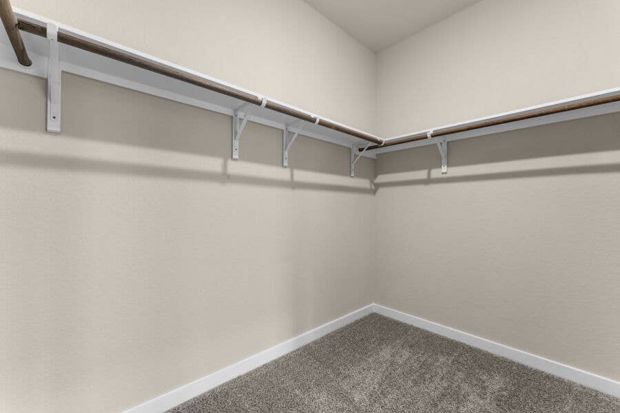 🏡 Room for Rent - $