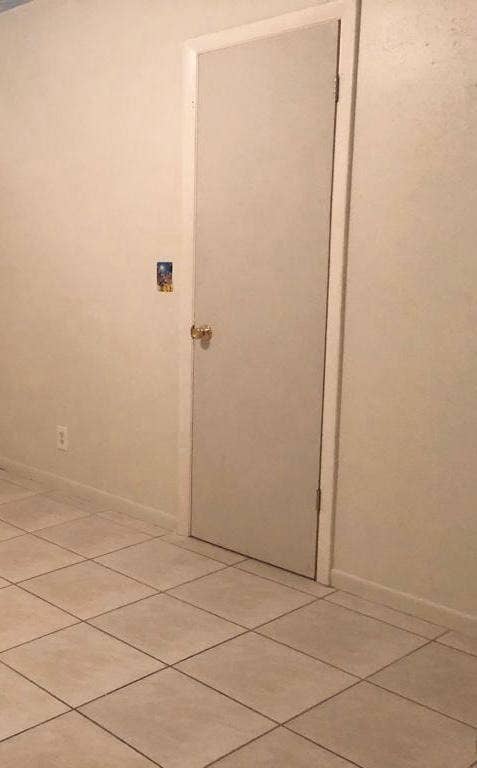 Room for rent near the Federal Hwy.