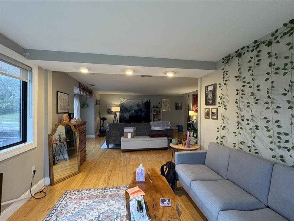 $/Private Room in Shared 2Br