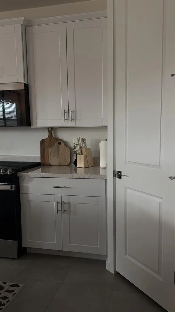 GIRL HOUSE! Looking for one more!