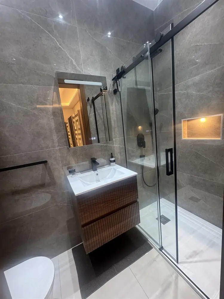 iklin Modern room private bathroom