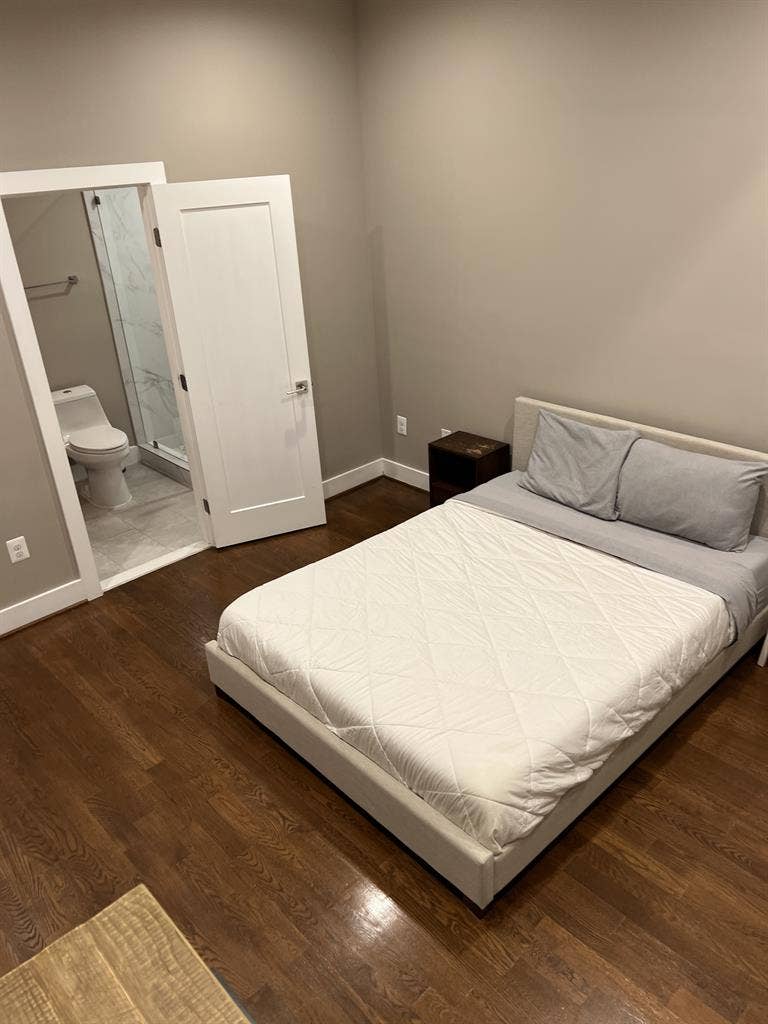 Primary Bedroom w private bath