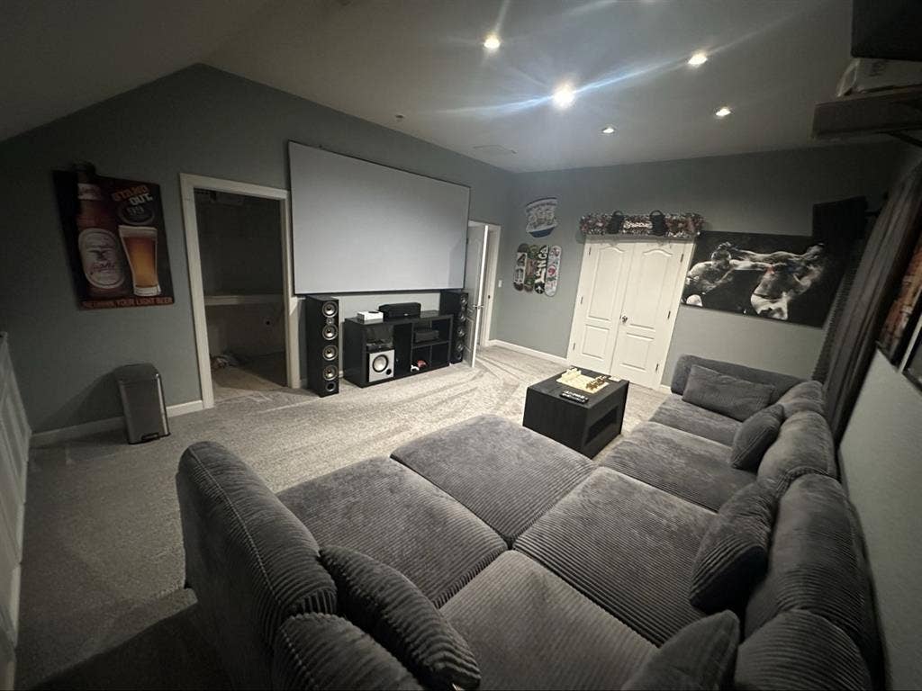 Room for rent in house