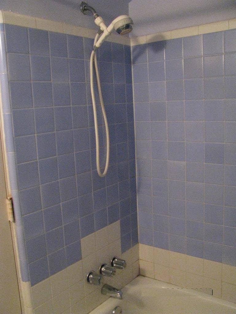 Great chill guys, thriving house