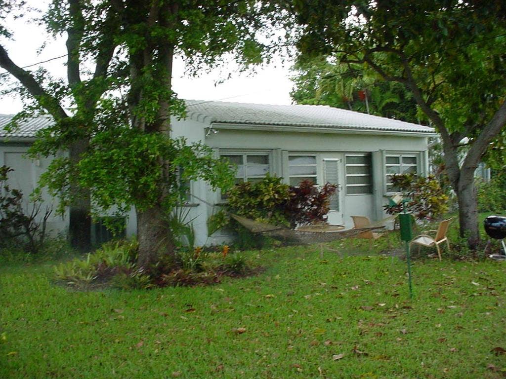 Great chill guys, thriving house