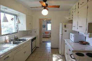 Great chill guys, thriving house