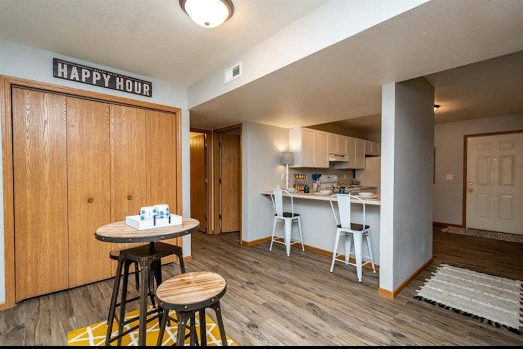 Eagles Nest Sublease Available