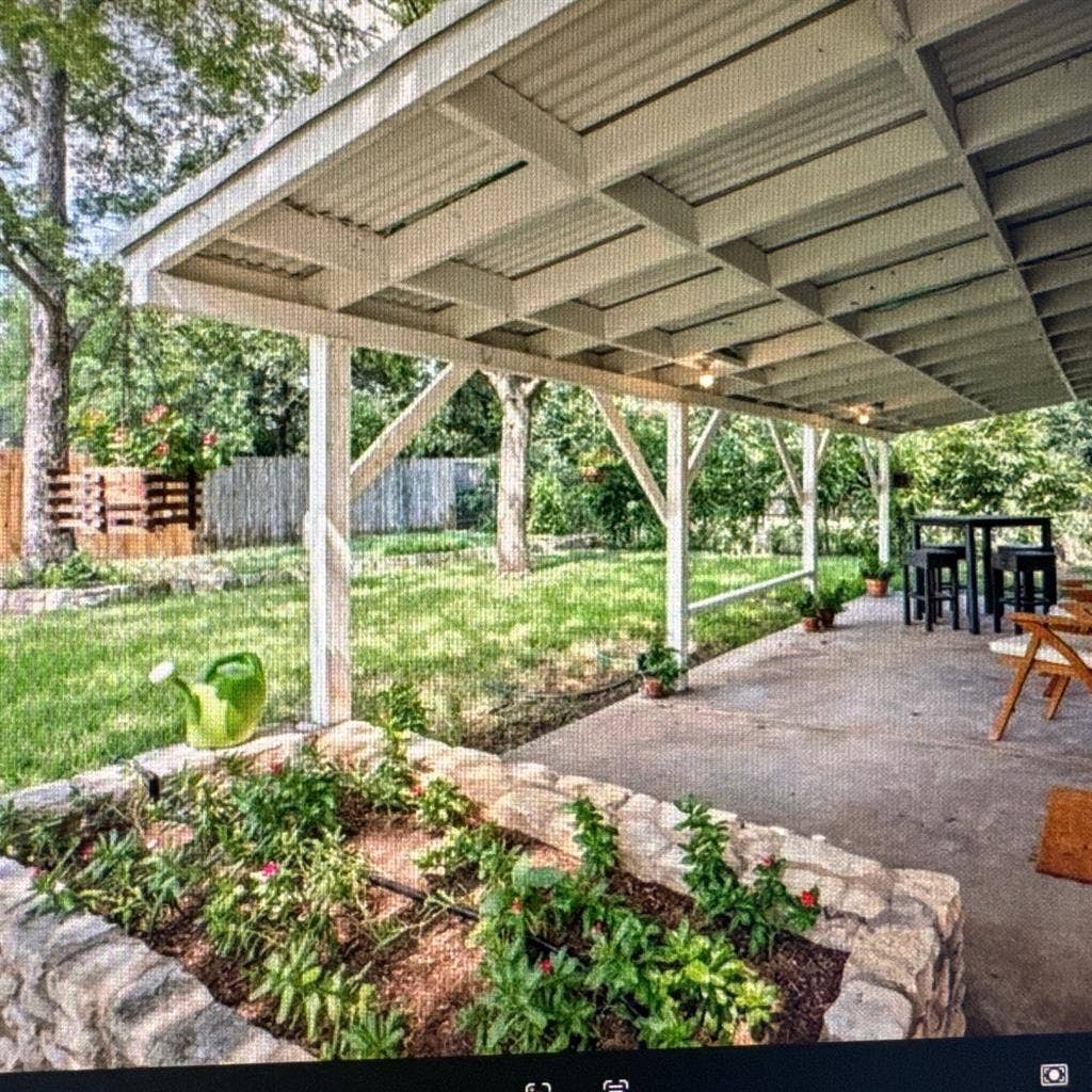 Quiet neighborhood south austin