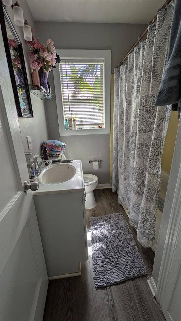 Roommate wanted