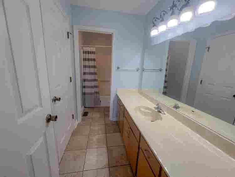 Home minutes from Percy Priest Lake