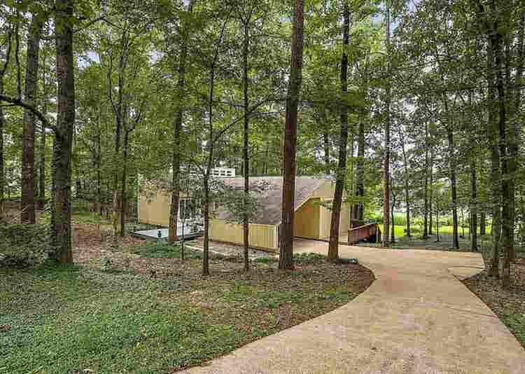 Spare 3rd bedroom for rent in house