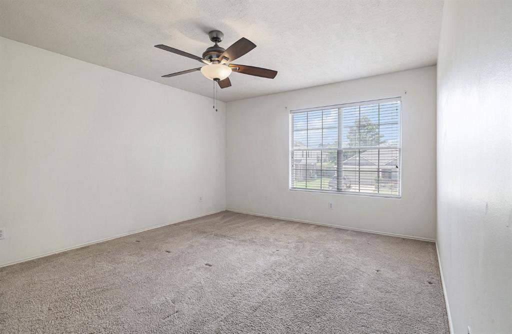 Room for Rent | Spring TX