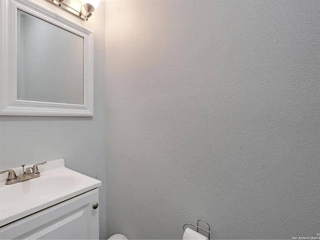 bath quaint townhouse