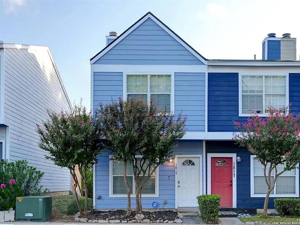 bath quaint townhouse