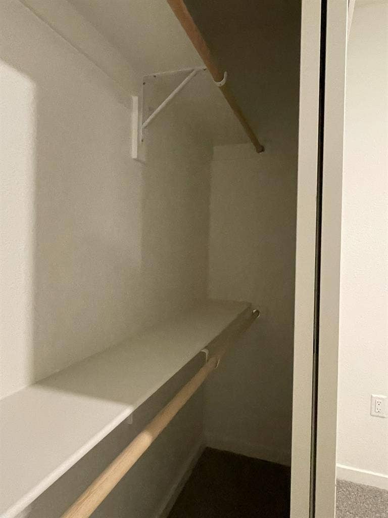 Gorgeous brand new ensuite apt