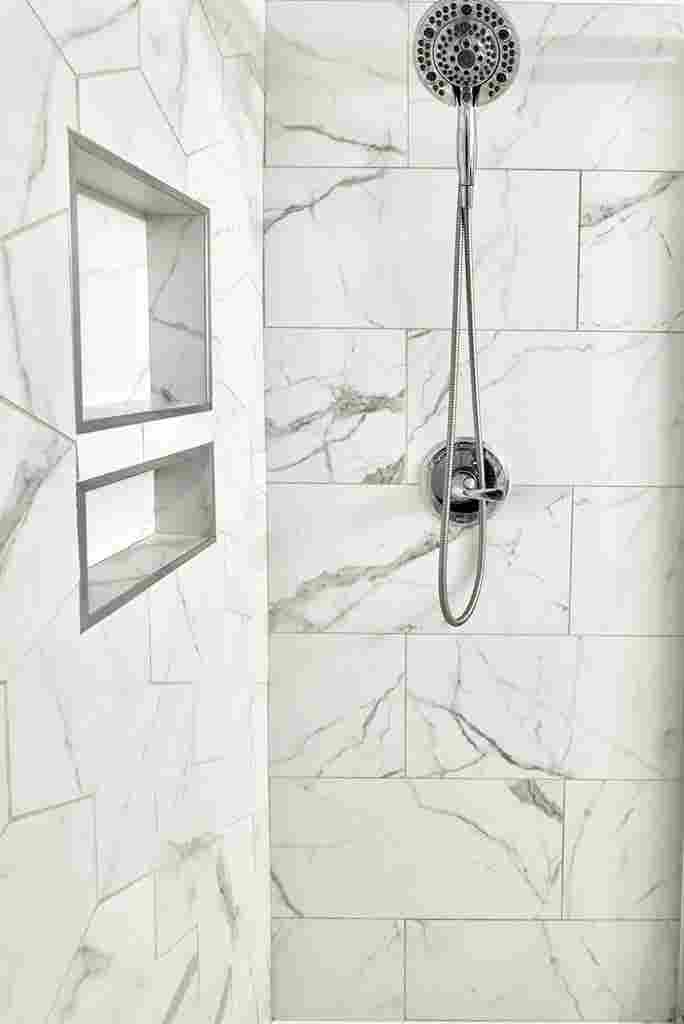 House with Rooms available for rent