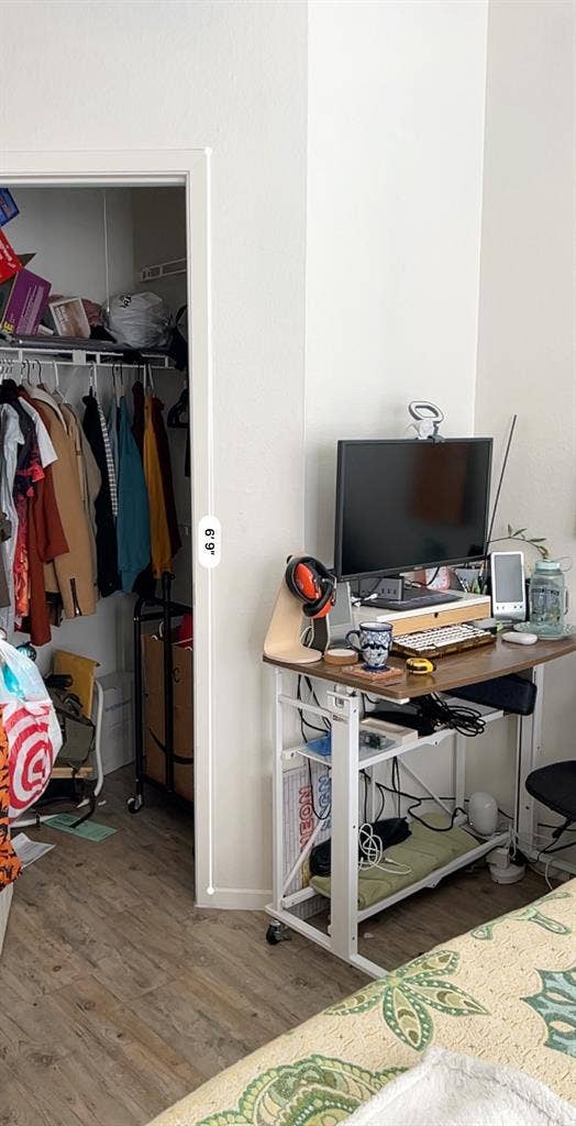 Room w/ Closet &amp; Personal Bathroom