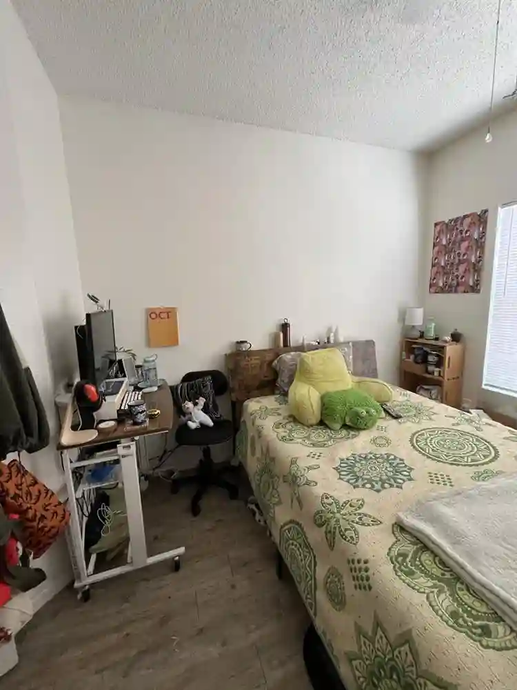 Room w/ Closet & Personal Bathroom