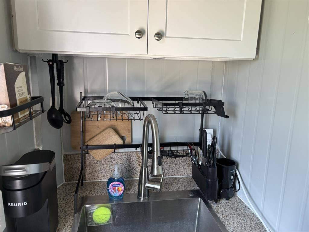 Cozy studio for 1 person no pet!! I