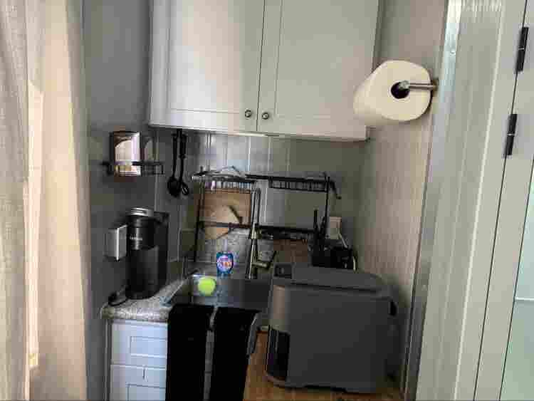 Cozy studio for 1 person no pet!! I