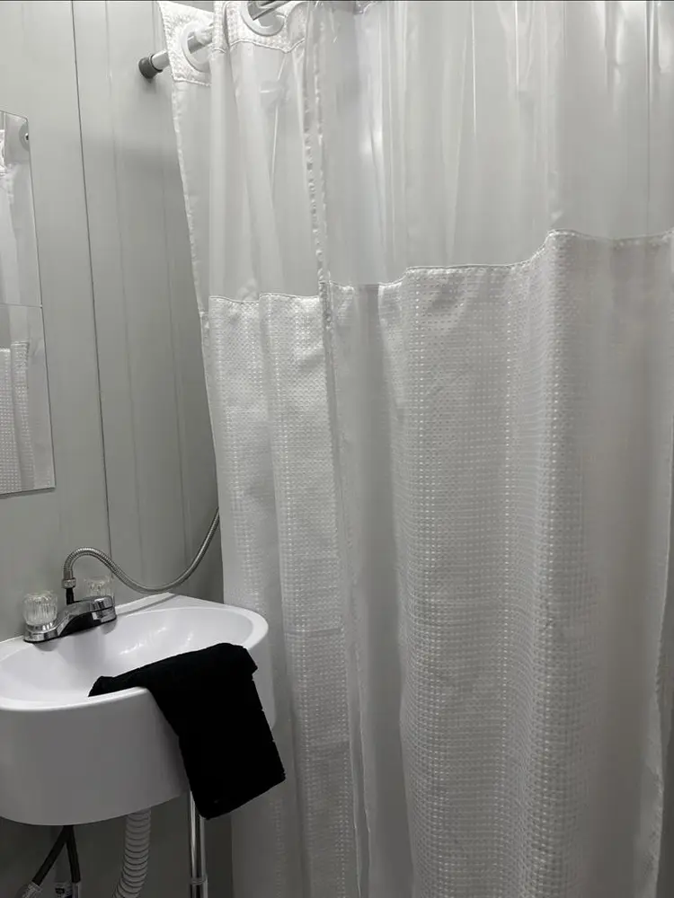 Cozy studio for 1 person no pet!! I