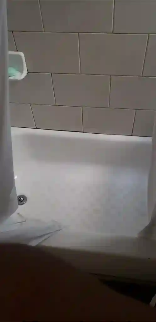 Spacious bedroom for one,Decent Fee