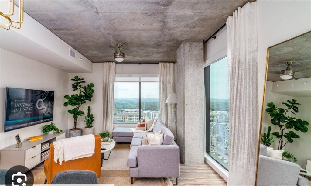 Subleasing west campus apartment