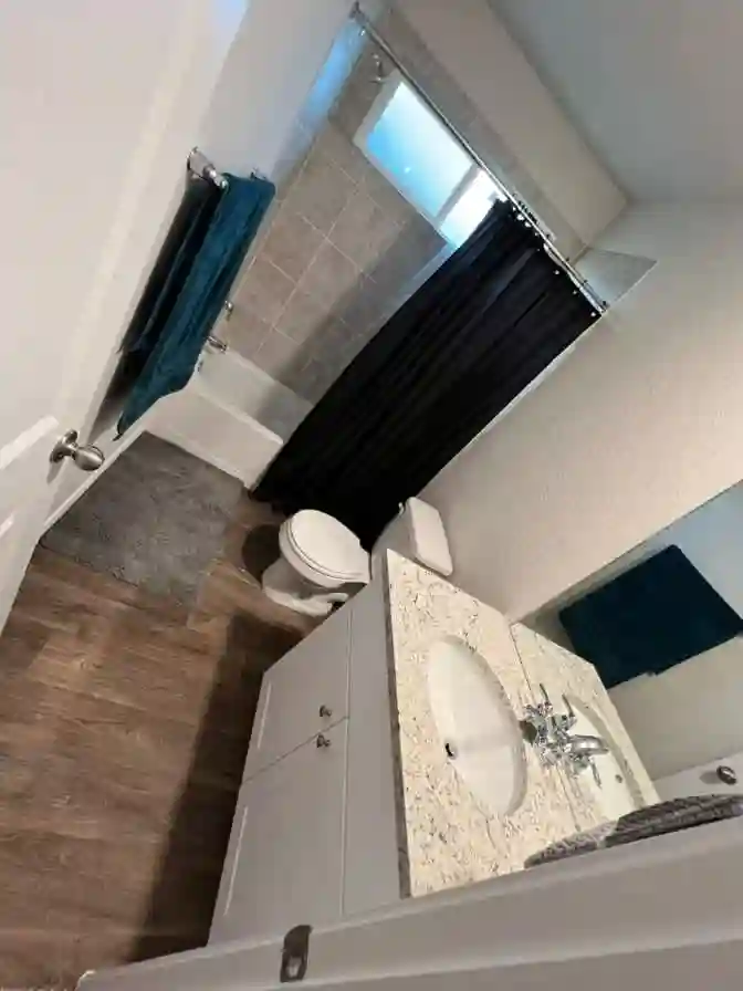 Far West- House room