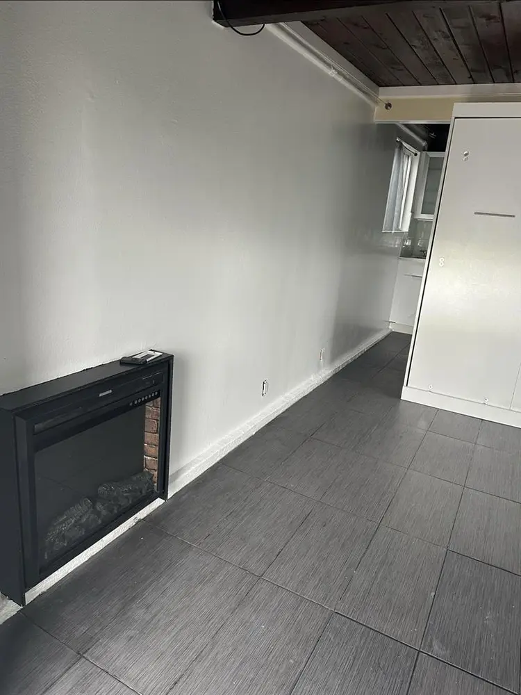 Private Everything Room Available