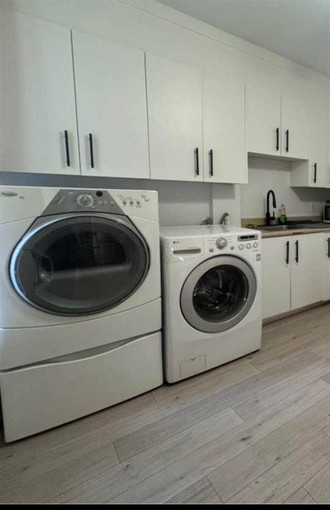 Bright comfortable bedroom for rent