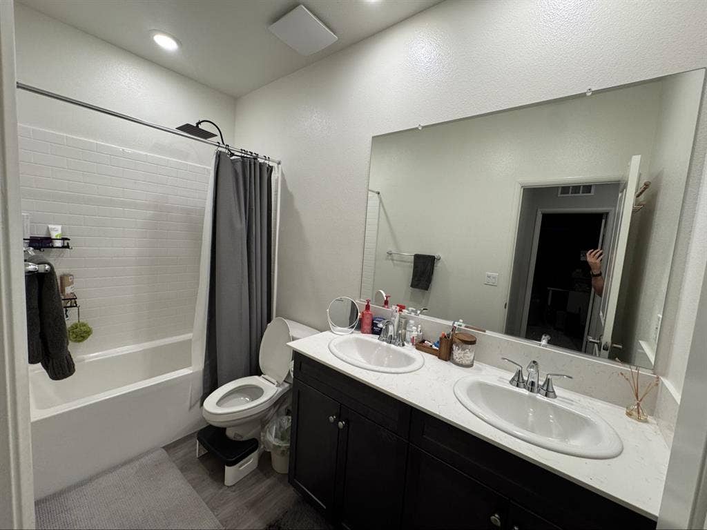 New Listing SW Bakersfield