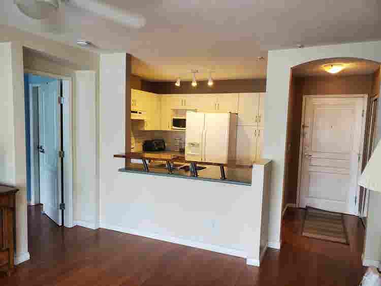 Quiet apartment close to transit